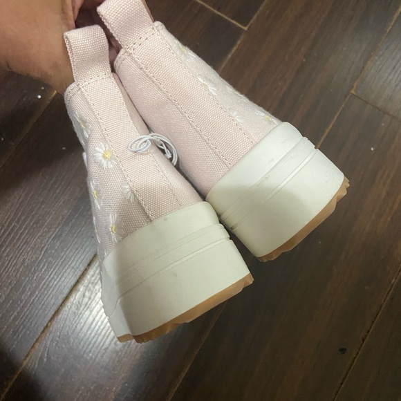 NEW Art Class Blush Blakely Hightop Sneakers Girls Tennis Shoes Size 13 - Picture 5 of 13